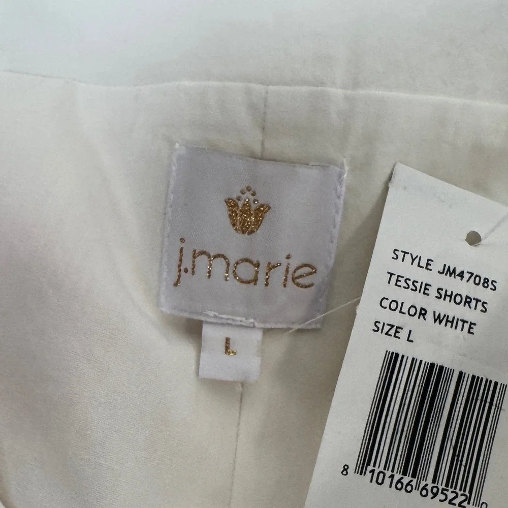 J. Marie Tessie Shorts Embroidered Cross-Stitch Floral Parrot Scallop Trim L NEW - Picture 13 of 14